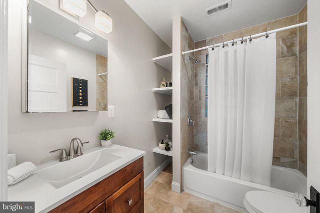 3350 18TH ST NW, Washington, DC 20010