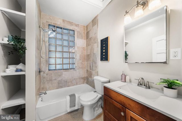 3350 18TH ST NW, Washington, DC 20010