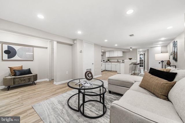 3350 18TH ST NW, Washington, DC 20010