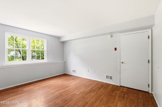 107 Ridge Drive, Toms River, NJ 08753