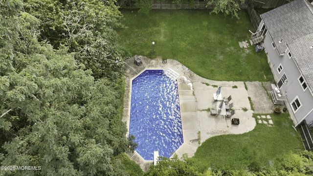 107 Ridge Drive, Toms River, NJ 08753