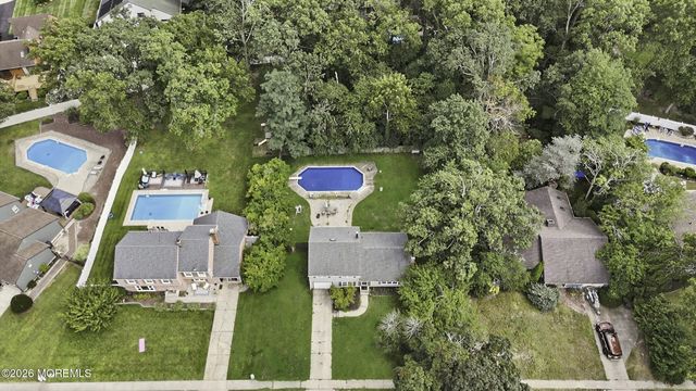 107 Ridge Drive, Toms River, NJ 08753