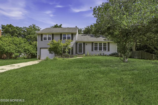 107 Ridge Drive, Toms River, NJ 08753