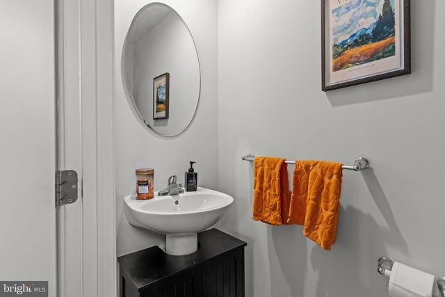 23 FOXWOOD DR, Gilbertsville, PA 19525