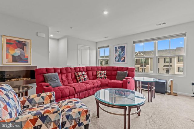 23 FOXWOOD DR, Gilbertsville, PA 19525