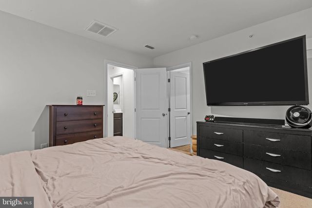 23 FOXWOOD DR, Gilbertsville, PA 19525