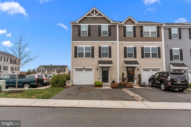 23 FOXWOOD DR, Gilbertsville, PA 19525