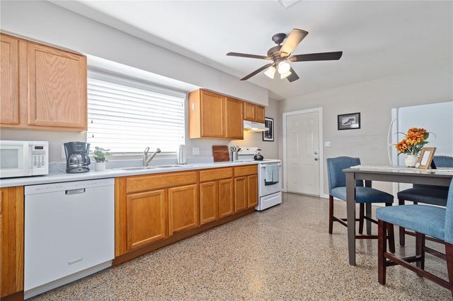 4122 W GRAY STREET, Tampa, FL 33609