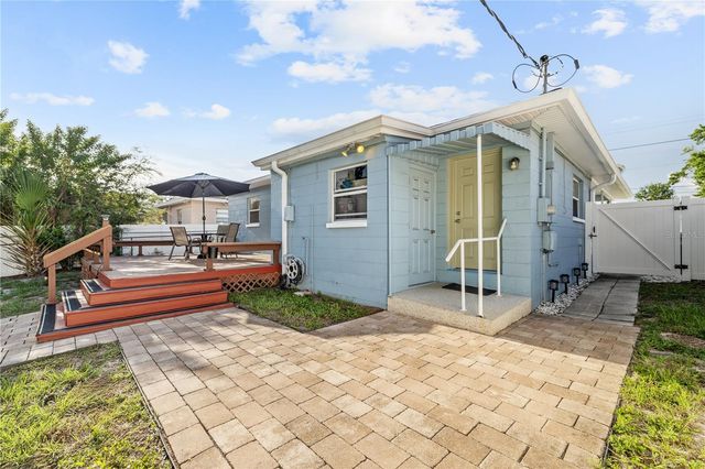 4122 W GRAY STREET, Tampa, FL 33609