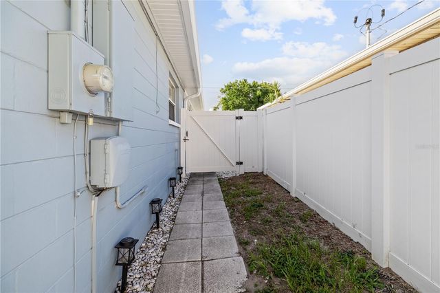 4122 W GRAY STREET, Tampa, FL 33609