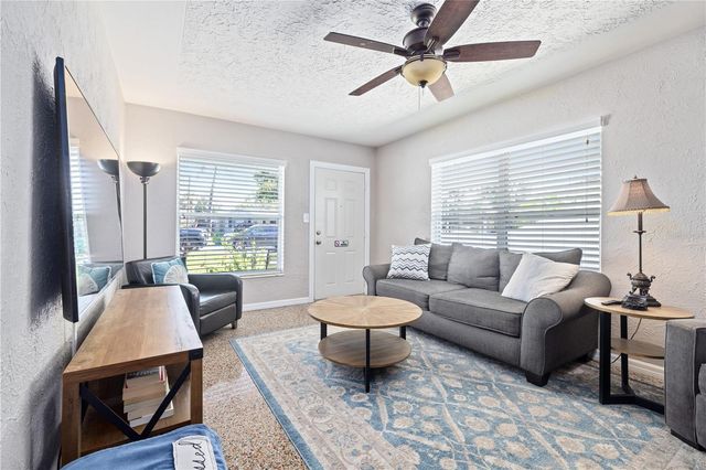 4122 W GRAY STREET, Tampa, FL 33609