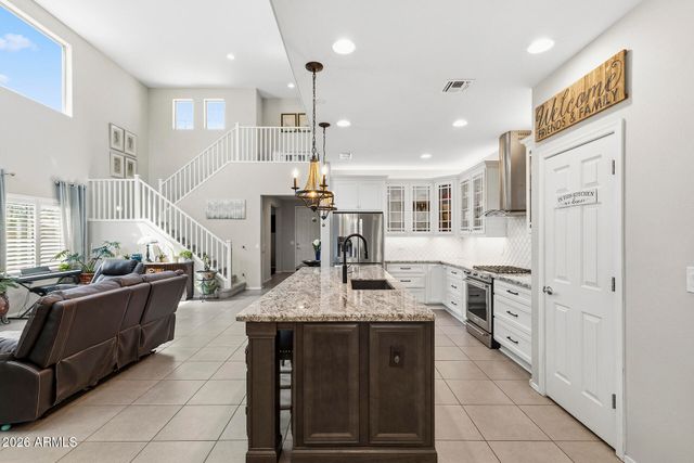 17327 W STRAIGHT ARROW Lane, Surprise, AZ 85387