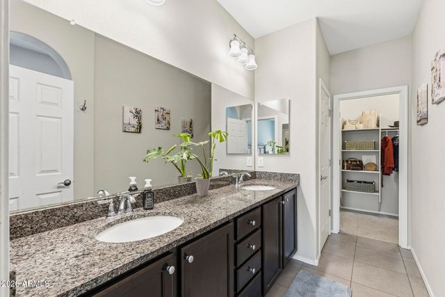 17327 W STRAIGHT ARROW Lane, Surprise, AZ 85387