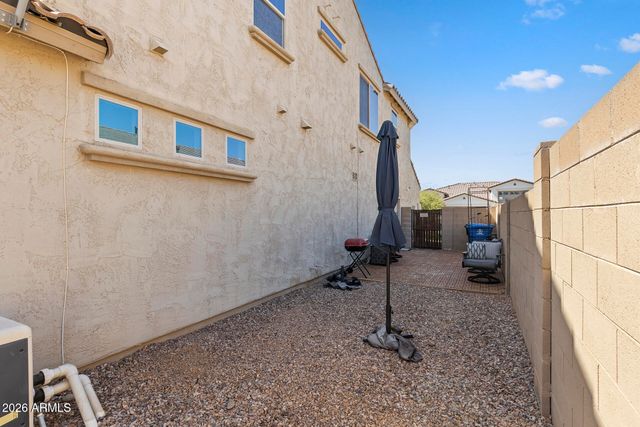 17327 W STRAIGHT ARROW Lane, Surprise, AZ 85387