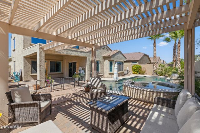 17327 W STRAIGHT ARROW Lane, Surprise, AZ 85387