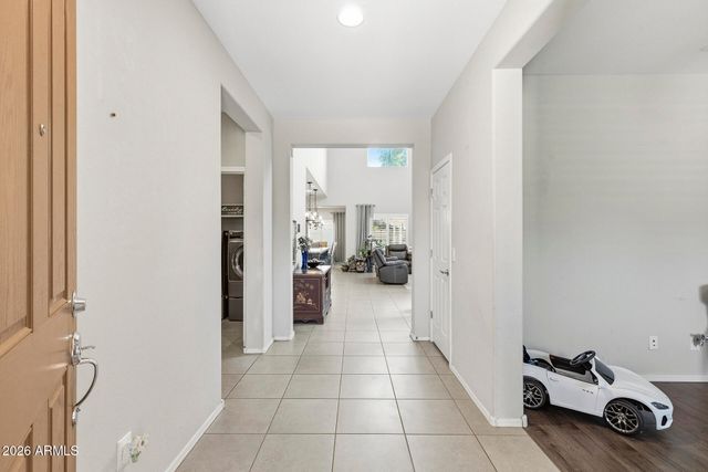 17327 W STRAIGHT ARROW Lane, Surprise, AZ 85387