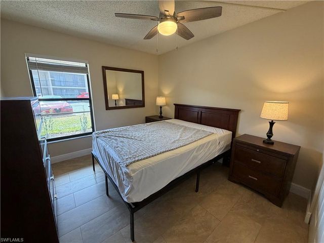 5327 Summerlin RD 2707, Fort Myers, FL 33919