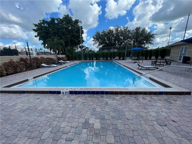 5327 Summerlin RD 2707, Fort Myers, FL 33919