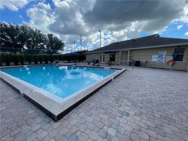 5327 Summerlin RD 2707, Fort Myers, FL 33919