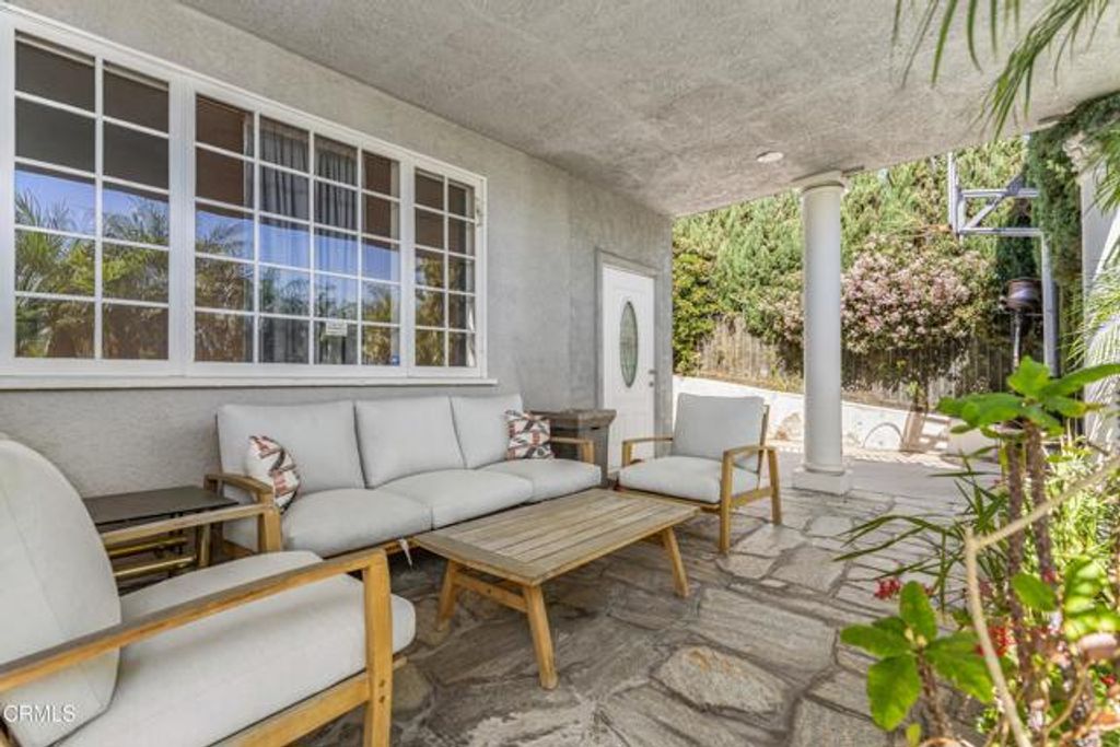 3351 Deer Creek Lane A, Glendale, CA 91208