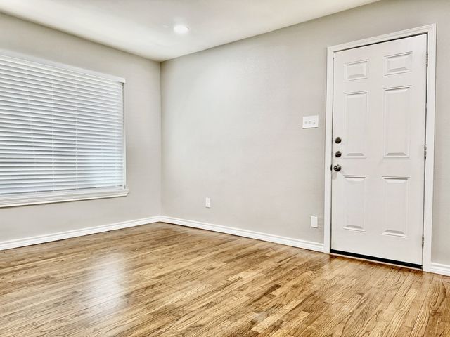 101 Twining Drive, Denison, TX 75020