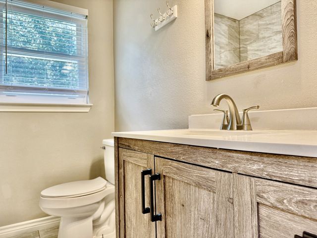 101 Twining Drive, Denison, TX 75020