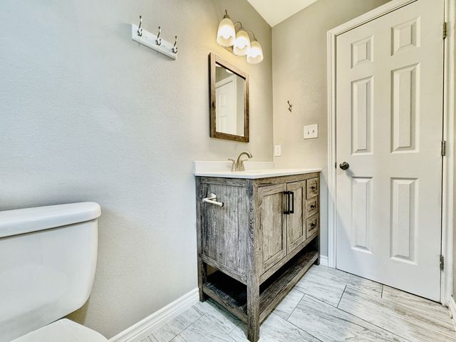 101 Twining Drive, Denison, TX 75020