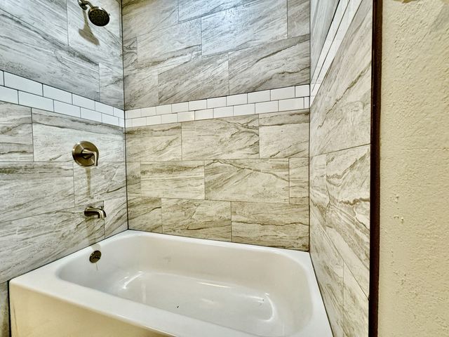 101 Twining Drive, Denison, TX 75020