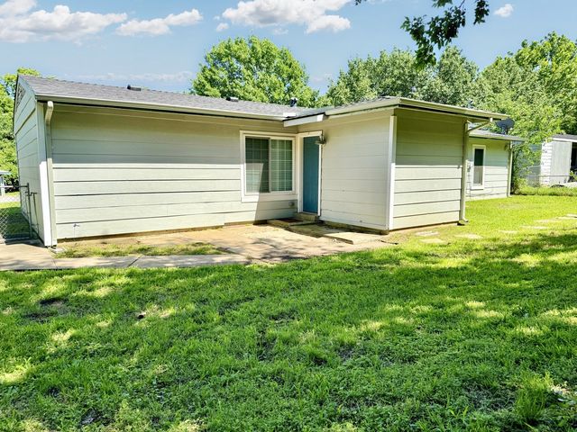 101 Twining Drive, Denison, TX 75020
