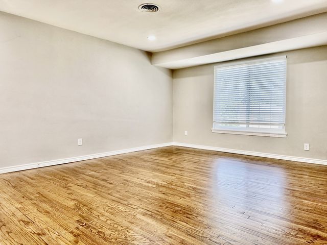 101 Twining Drive, Denison, TX 75020