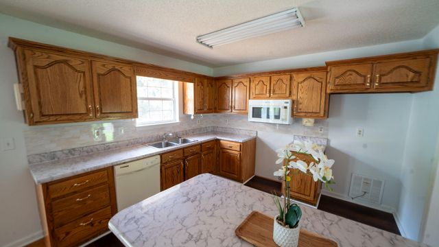 175 Spring Valley Lane, Ringgold, GA 30736