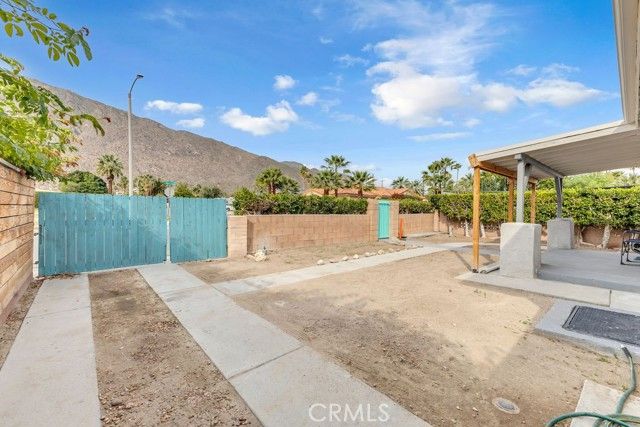 640 S Calle Palo Fierro, Palm Springs, CA 92264