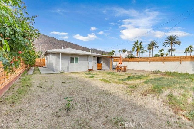 640 S Calle Palo Fierro, Palm Springs, CA 92264