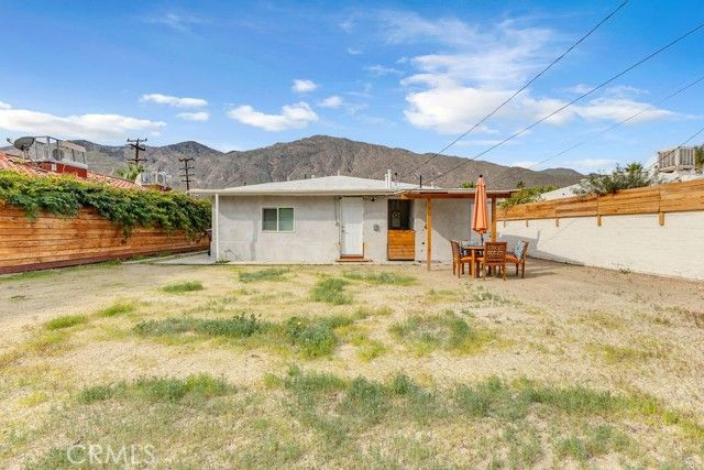 640 S Calle Palo Fierro, Palm Springs, CA 92264