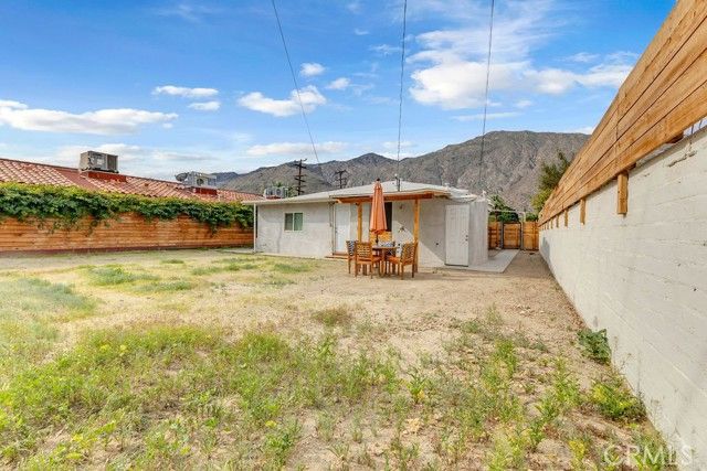 640 S Calle Palo Fierro, Palm Springs, CA 92264