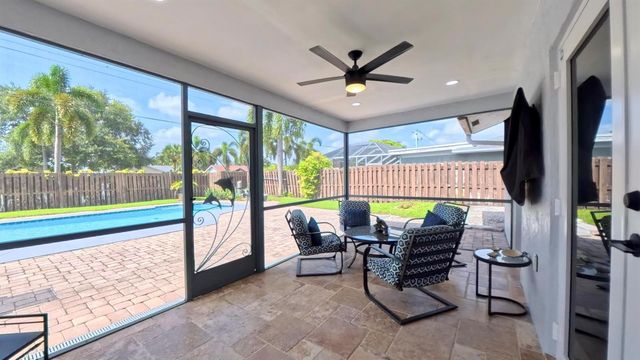 1381 Wyndcliff, Wellington, FL 33414