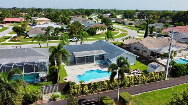 1381 Wyndcliff, Wellington, FL 33414