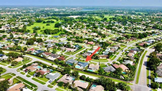1381 Wyndcliff, Wellington, FL 33414