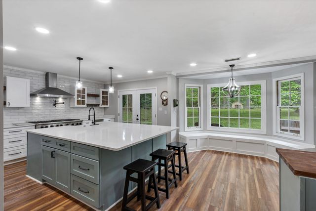 277 PETERSON LAKE RD, Collierville, TN 38017