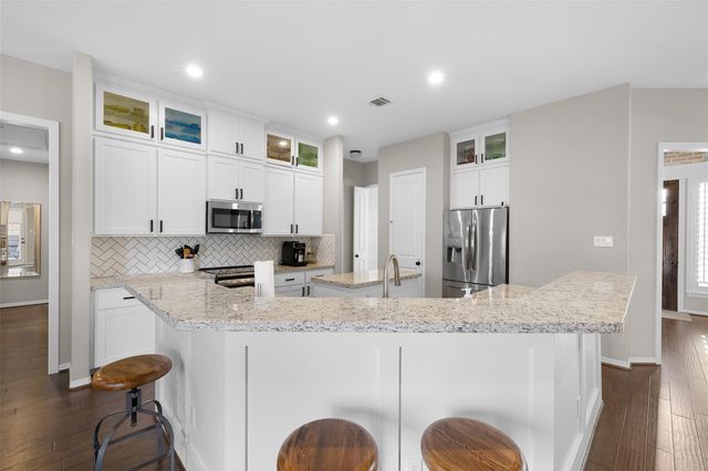 26 Briarwood Lane, Bellville, TX 77418