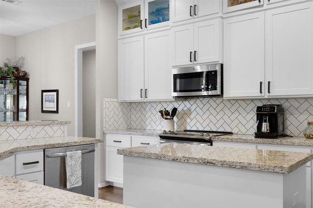 26 Briarwood Lane, Bellville, TX 77418