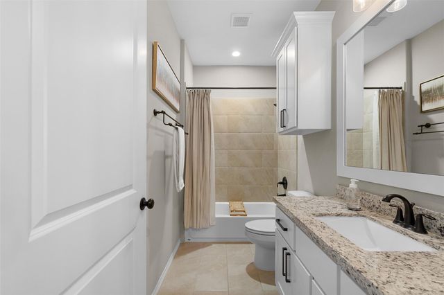 26 Briarwood Lane, Bellville, TX 77418