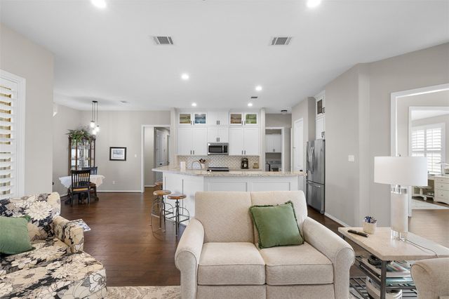 26 Briarwood Lane, Bellville, TX 77418