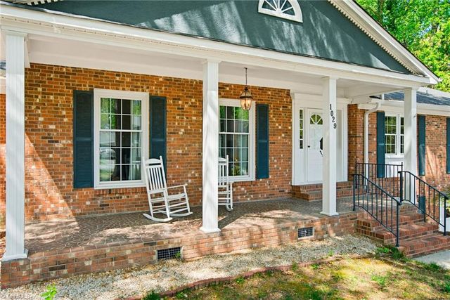 1029 Cantering Road, High Point, NC 27265