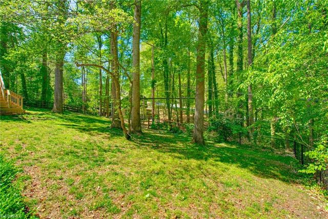 1029 Cantering Road, High Point, NC 27265