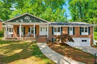 1029 Cantering Road, High Point, NC 27265