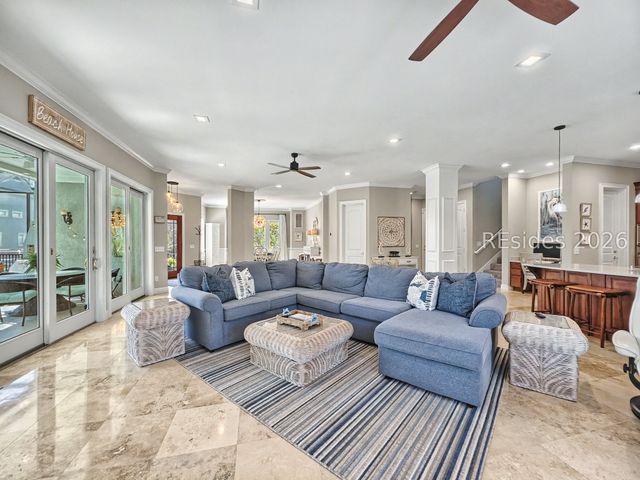 7 Abalone Ln, Hilton Head Island, SC 29928