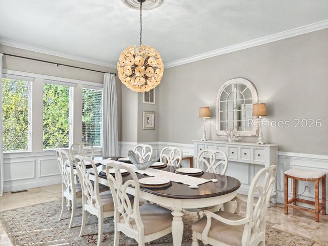 7 Abalone Ln, Hilton Head Island, SC 29928