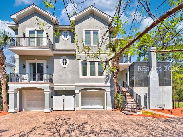 7 Abalone Ln, Hilton Head Island, SC 29928