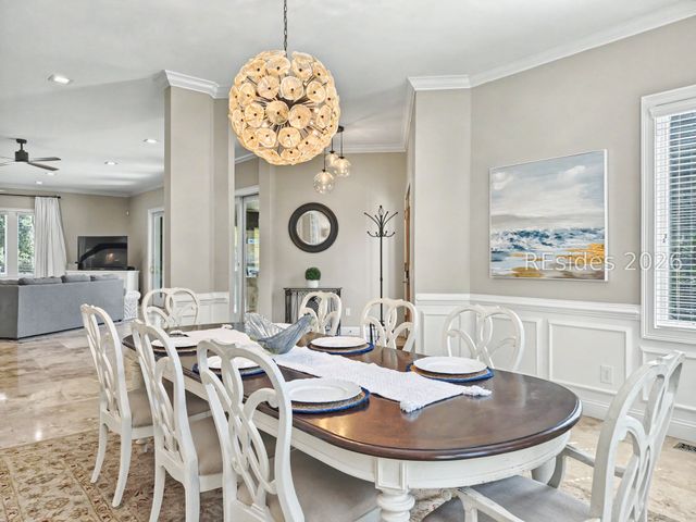 7 Abalone Ln, Hilton Head Island, SC 29928